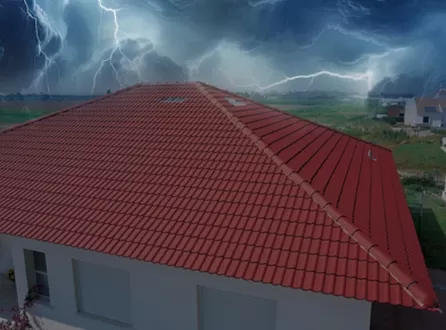 Tejas de resina sintética: duraderas y asequibles